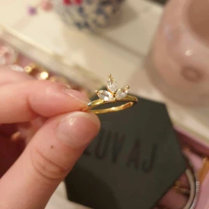 Ring - Ring från Syster P. Storlek 16.  Nypris var 599kr säljs då den tyvärr blev för liten. 