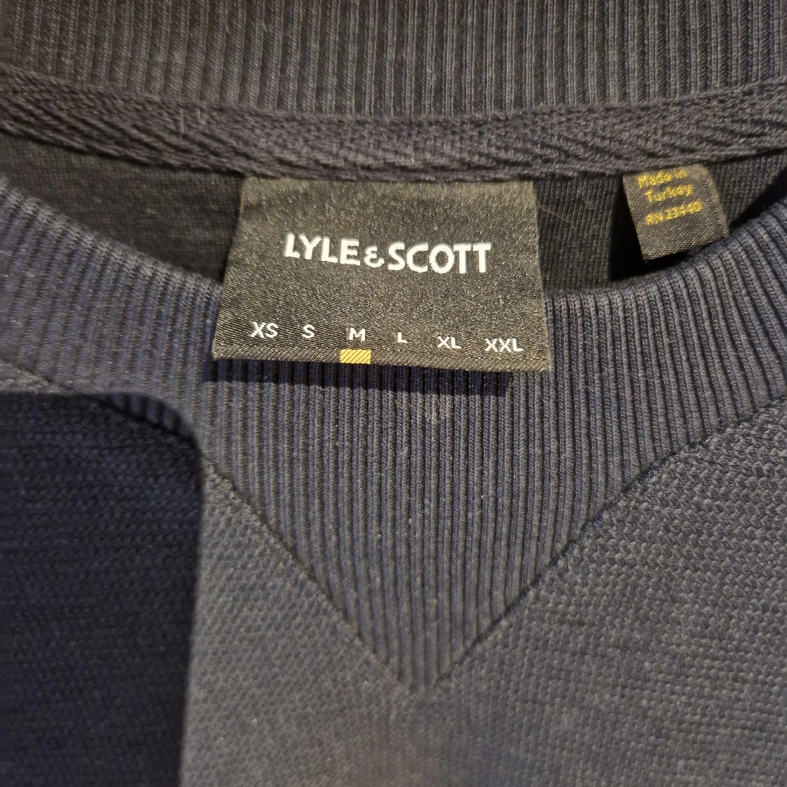 Lyle & Scott  - 90