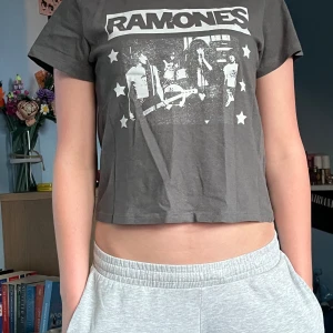 T-shirt - Hm topp, bra skick
