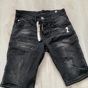 Icon shorts - Jätte fina short som har skickets 8/10 på storlek 29 så till xs/s För mer infoℹ️skriv dm.