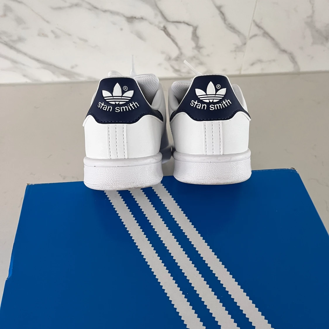 Marin blå stan Smith  - 2