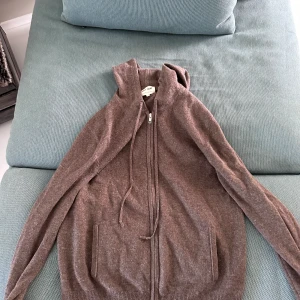 Soft goat hoodie - Säljer min soft goat hopdie