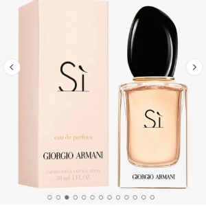 Si parfym  - Säljer denna med ca 20 ml kvar💕