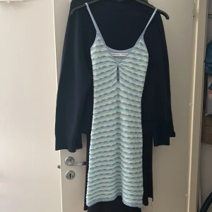 Söt klänning - En så drömmig klänning i ett stretchigt material 😍😍 perfekt för sommaren ☀️💕💕