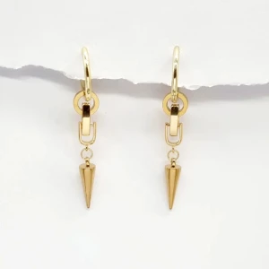 Handgjorda örhängen  - Handgjorda örhängen●Följ :@ekjewelryofficial🤲 ● 💎Material- guldpläterad,100% rostfritt stål ●Örhängeskrokar -Silver925. Nickel fri. Längd -5cm.Vattentåliga, ändrar inte färgen! Köp för 1st-100kr eller 190kr/paret