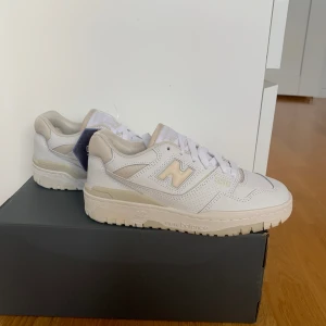 New Balance 550 Silver Birch  - Helt nya och oanvända, storlek 37  Vita och beiga/creme Certifierade