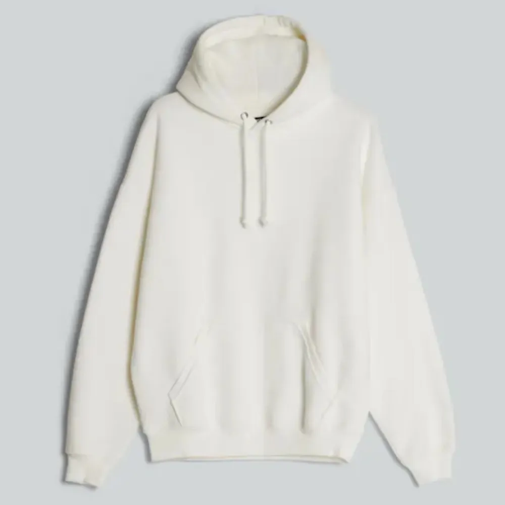 ⚠️De första två bilderna är lånade och är inte just denna hoodie utan en liknande⚠️ Säljer denna jätte fina hoodie från hm då den är lite för stor för mig💕. Hoodies.