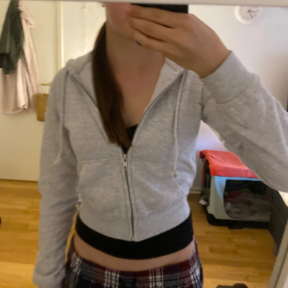 Grå zip hoodie - 93