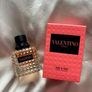 Valentino, Born In Roma, Coral Fantasy, 50 ml Helt oanvänd! Köptes för 1400 från Kicks, säljer för 900💗