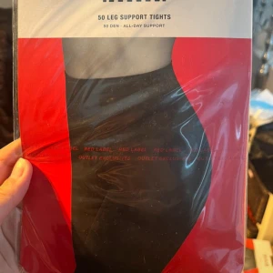 Wolford - Säljer dessa super bekväma och snygga tights. De går inte sönder så enkelt o sitter jättebra!
