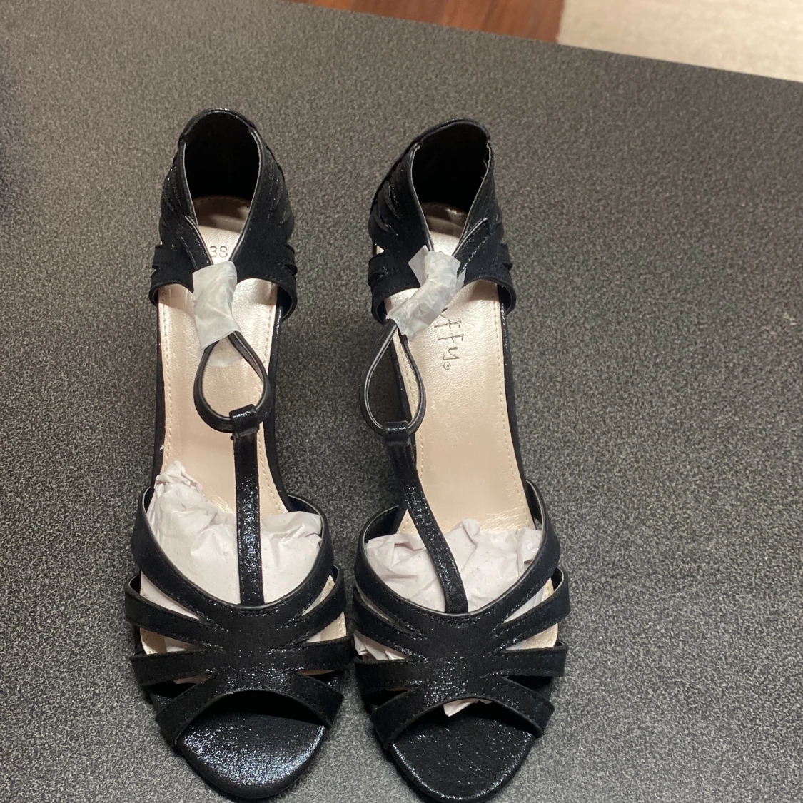 Svarta klackeskor - 90