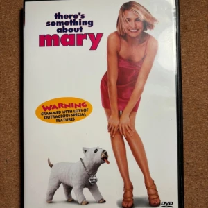 there’s something about mary DVD - skriv för fler bilder eller några frågor 🩵 köp genom ”köp nu” eller swish <3 super skick 