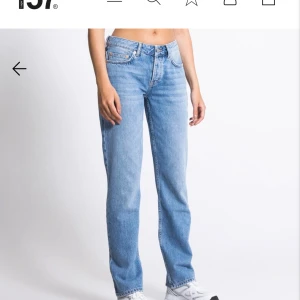 Blåa jeans  - Jag säljer ett par blåa ”ICON” jeans ifrån lager 157. Använda ett fåtal gånger. Jag säljer eftersom de inte har kommit till användning!💕 Nypris är 400 kr.
