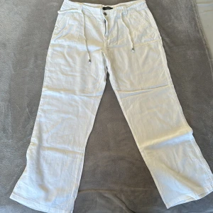 Vita Linnebyxor - Atmosphere - Vita linnebyxor