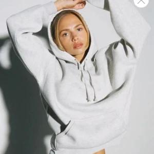 Hoodie  - grå Hoodie i storlek xs 💕