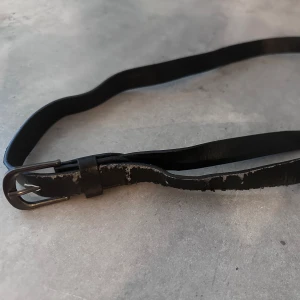 Skärp - Skärp men färgen har lossnat ganska mycket som man ser på bilden!