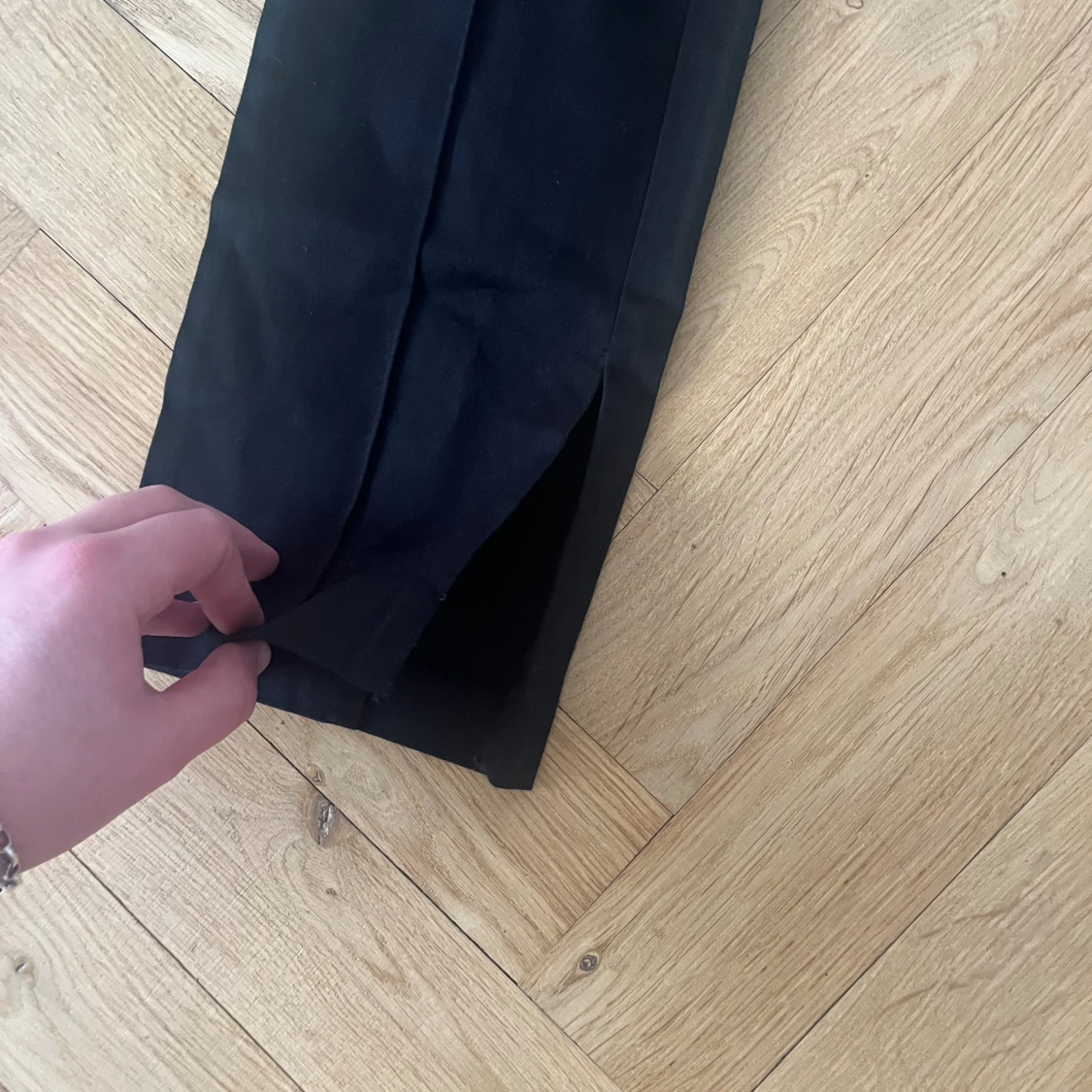 Monki kostymbyxor med slit  - 90