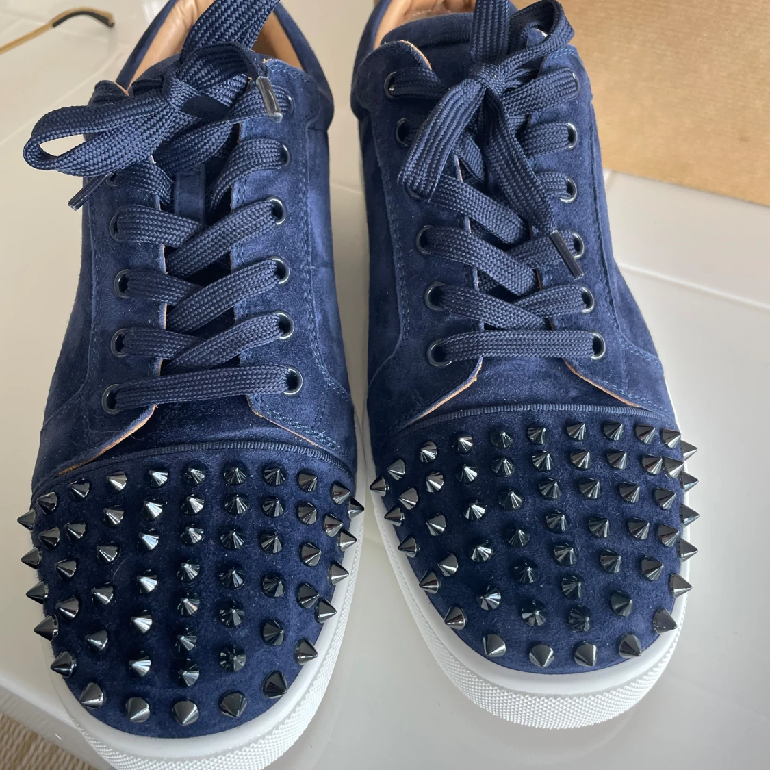 Christian Louboutin  - 93