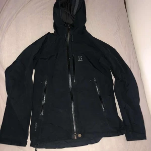 Haglöfs jacka - Haglöfs jacka i storlek S kvinnor. Passar även män som XS