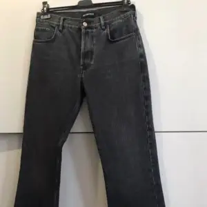 Balenciaga Japanese flare denim, Condition 10/10 Made in italy. Size 29 reciept is available from trusted seller.