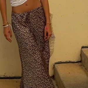 Leopard kjol - Vintage leopard kjol🐆perfekt till sommaren!
