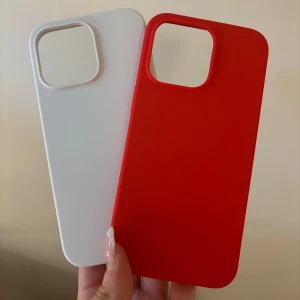 Mobilskal - Säljer dessa helt oanvända mobilskal då jag köpte till fel modell. Till iPhone 15 PRO max. 35kr styck eller båda för 60kr