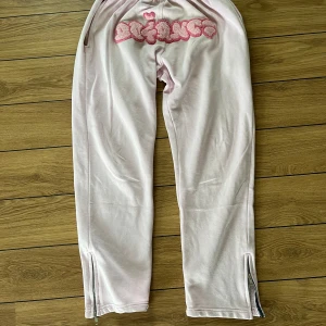 Doganci joggers - Doganci joggers i storlek L. Använda men i bra skick.