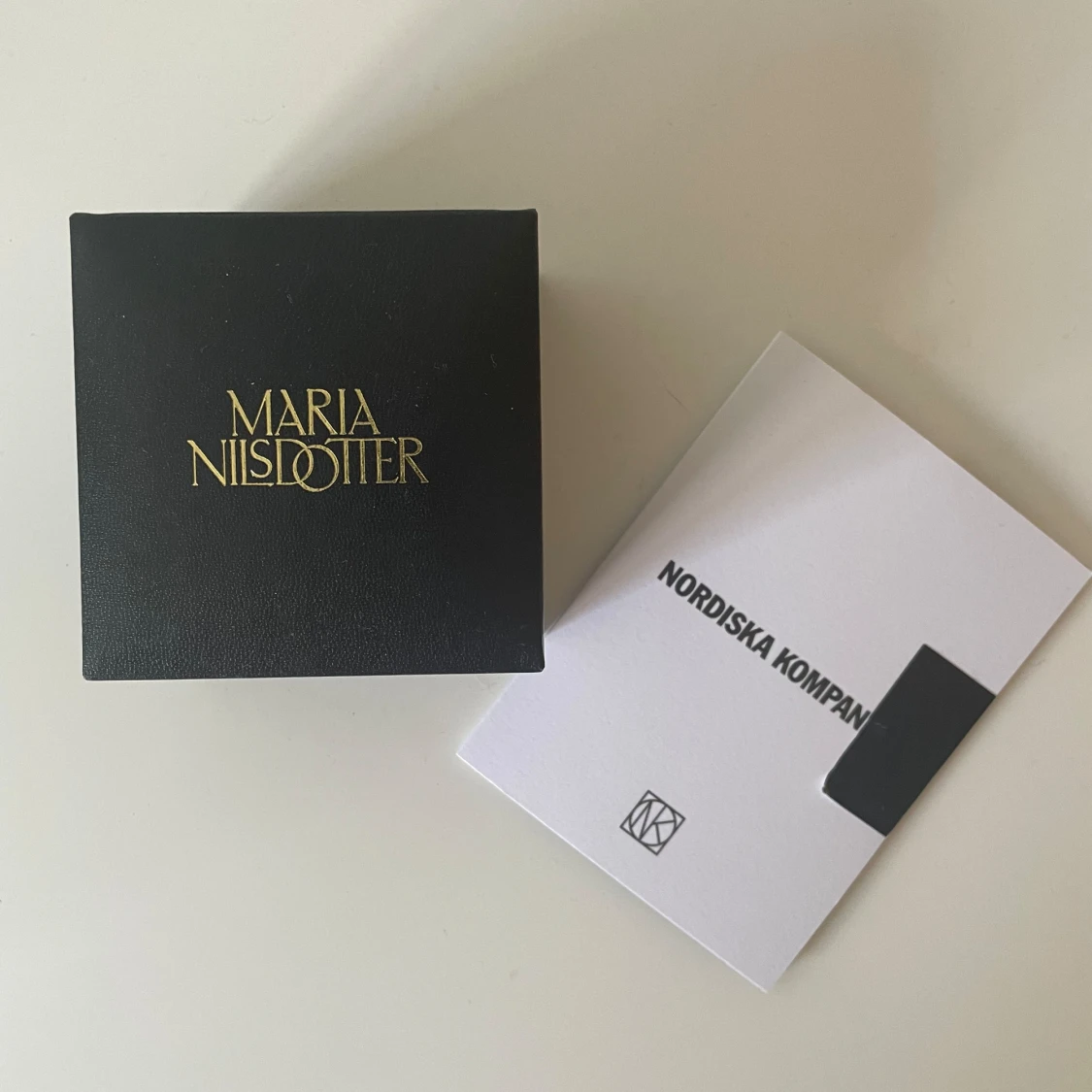 Maria Nilsdotter halsband - 90