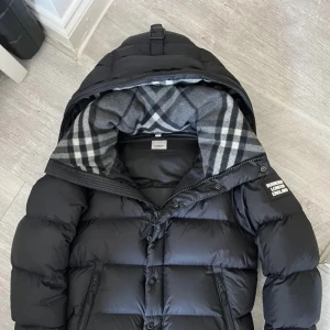 Burberry jacka/väst  - Storlek Xs/S tröttnat på den bra skick Bud: