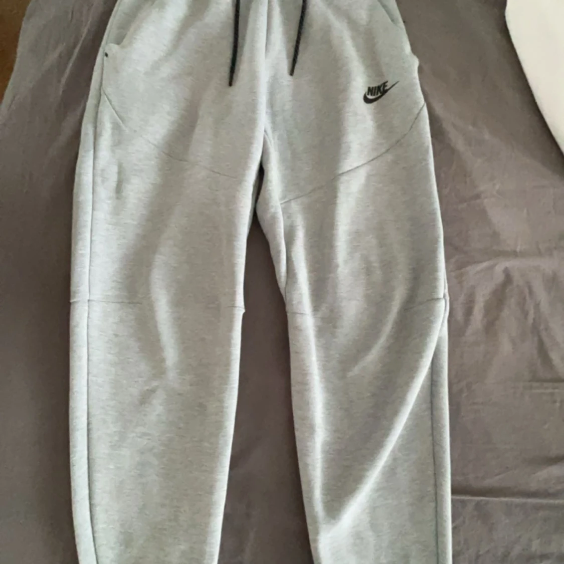Nike tech fleece byxor
