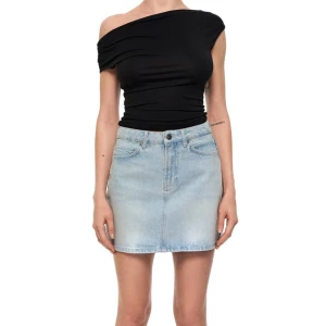 Helt ny jeanskjol från Lxa - Helt ny oanvänd jeanskjol från Linn Ahlborgs märke LXA. Strl 36/S! Bilderna är lånade från LXA:s egna hemsida!