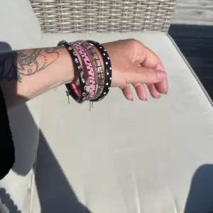Jättefina armband som kommer ifrån en inredningsbutik i Åhus av märket Lolita