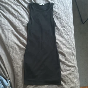 Svart kortklänning - Nyskick!