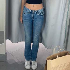 AS snygga low waist jeans från pepe😍😍