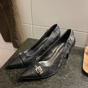 Klackar - Storlek 37