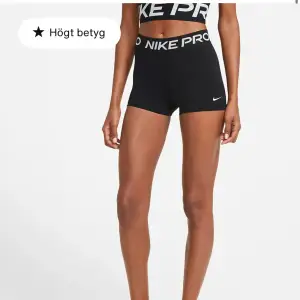 Ett par svarta Nike PRO shorts från Nike, knappt använda, nyskick. Nypris 349kr