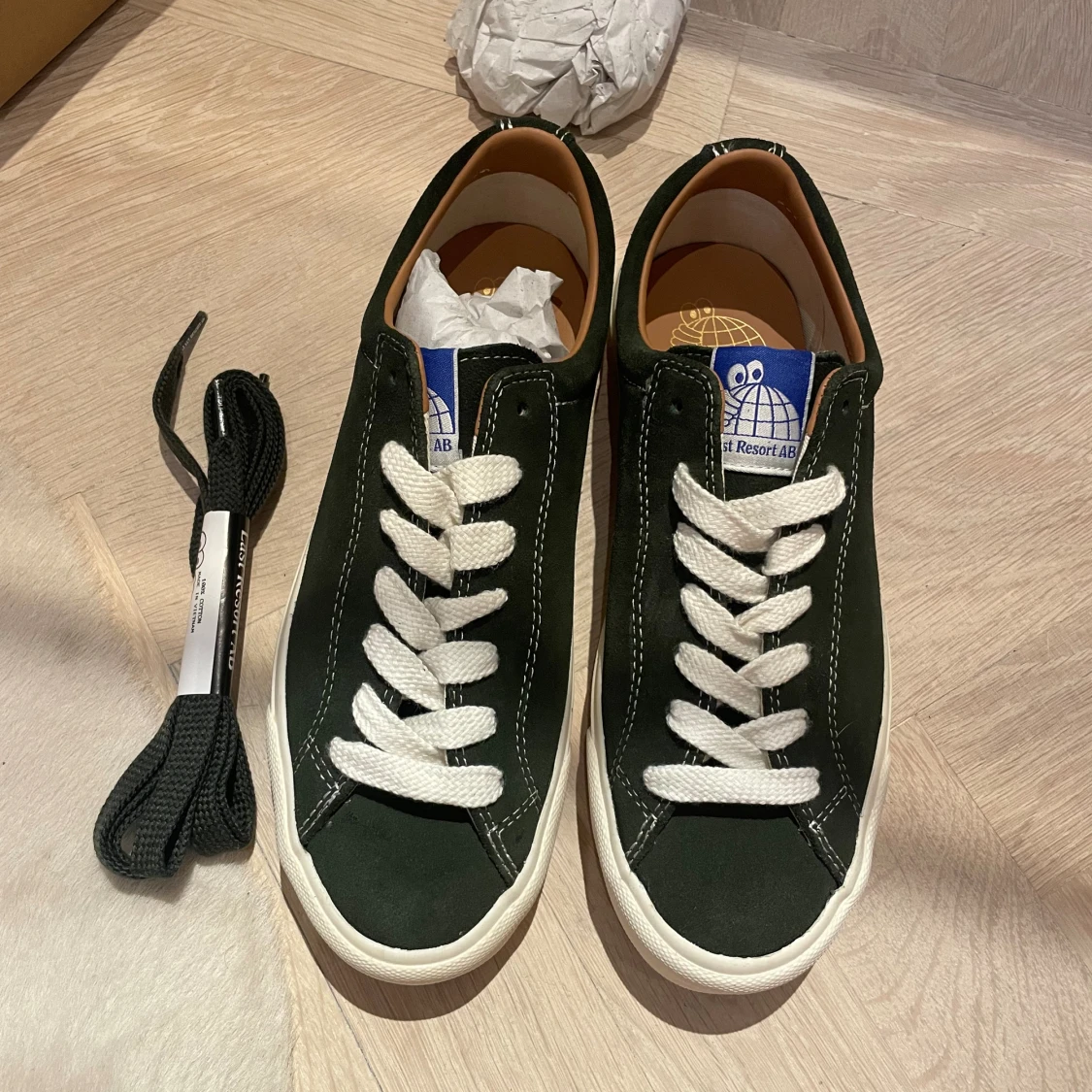 Khakigröna mockasneakers 