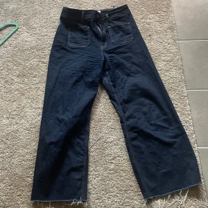 Jeans från Zara  - Jeans från zara stl 42 