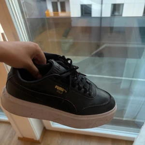 Puma Sneakers - Bra skick, inte använda så många gånger