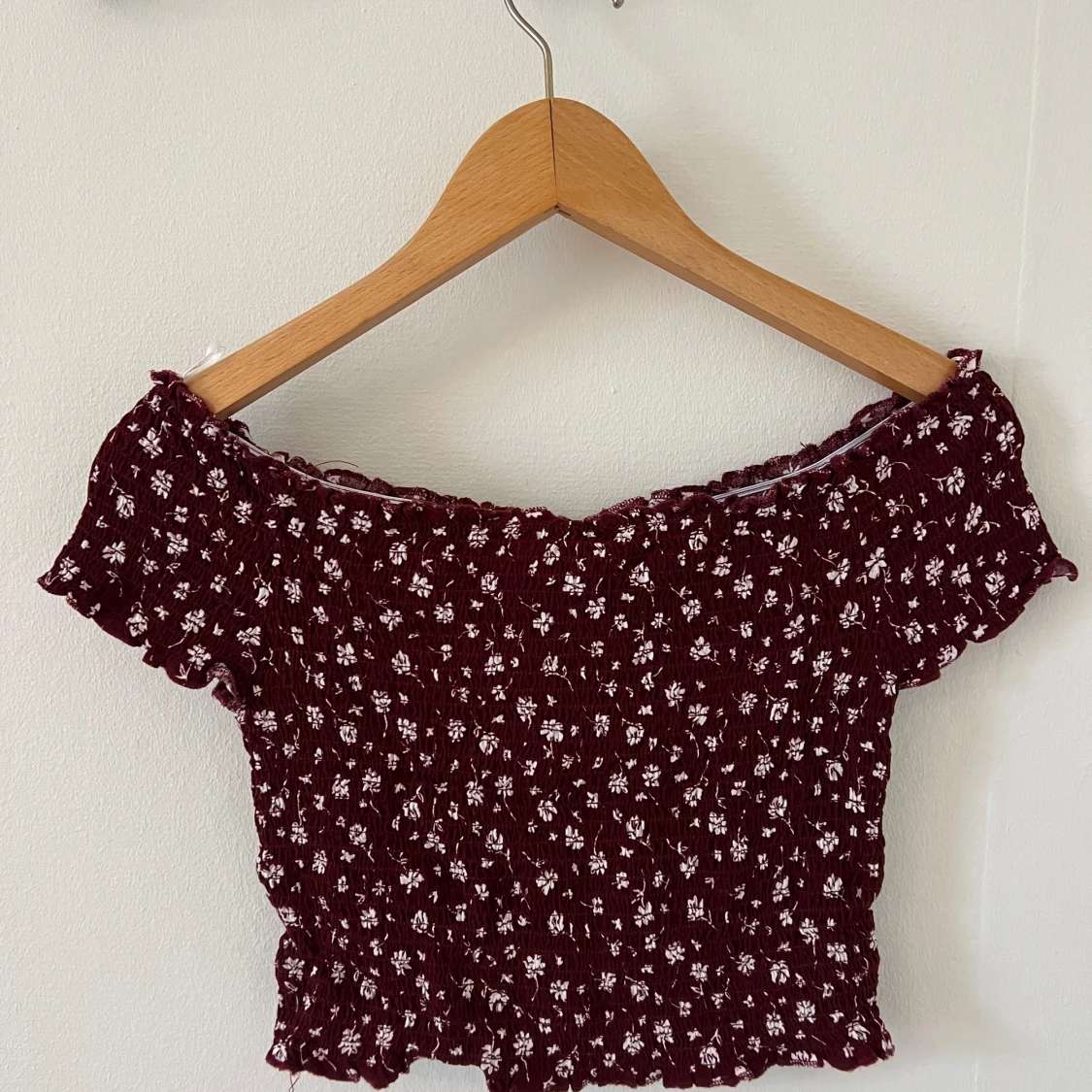 Off the shoulder top - 91