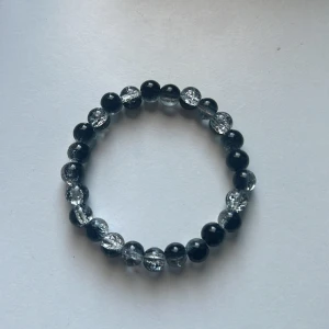 Pärlarmband  - Oanvänt pärlarmband från Uf företaget BlingBay 