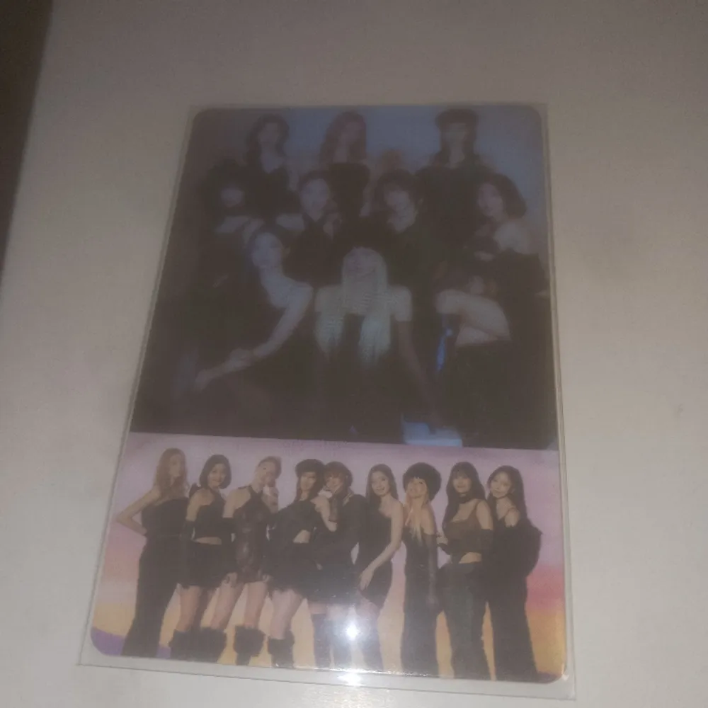 Perfect condition, has only ever been stored in a binder. 💓  (My camera is broken, if you want clearer images tell me)  Buyer stands for shipping and prices can be discussed:)  DM me if intrested!  I take swish. Övrigt.