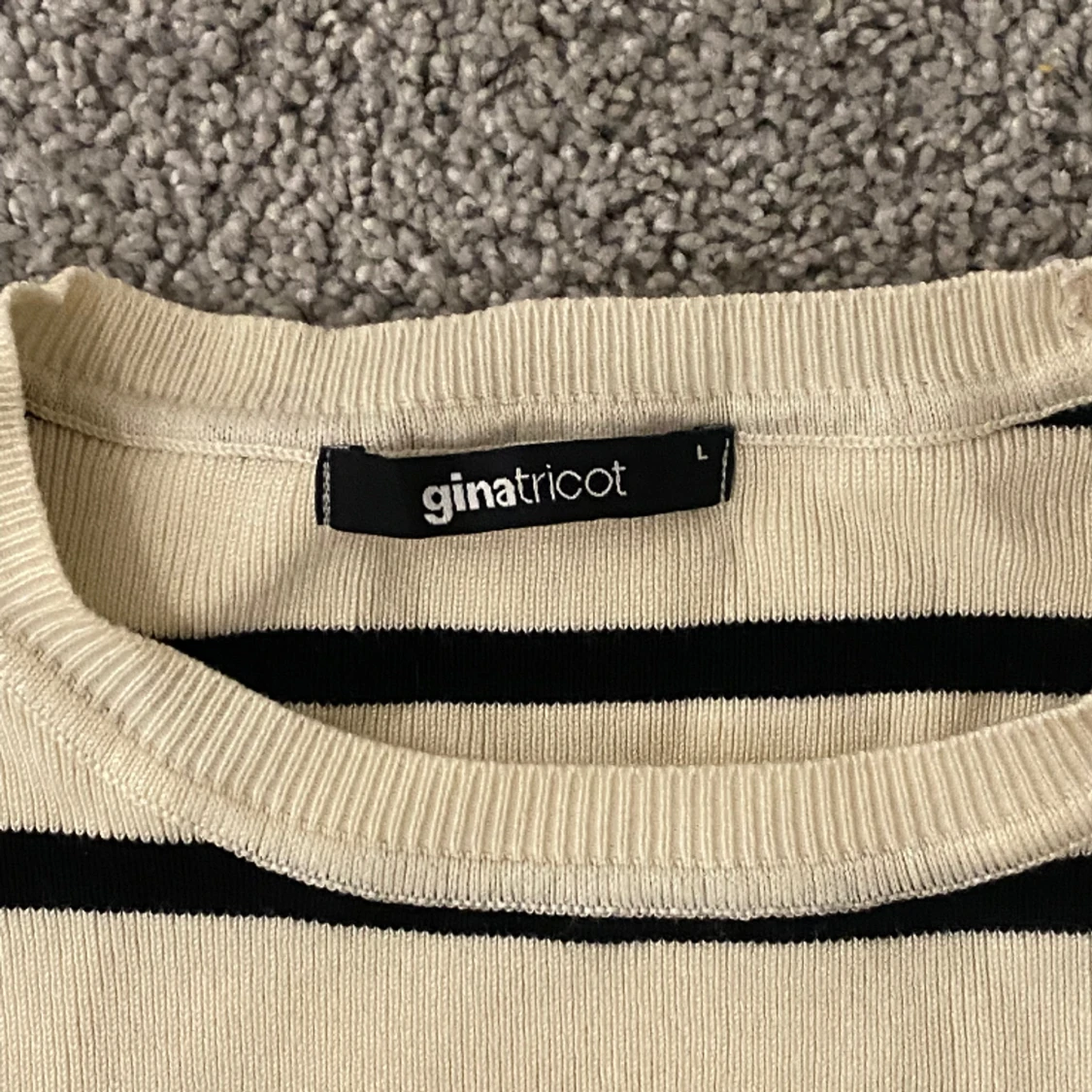 Randig stickad topp - 90