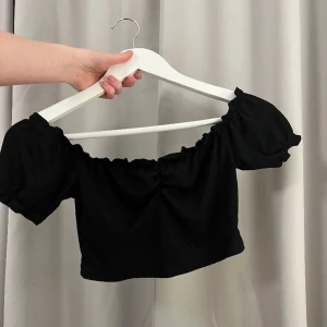 Söt topp  - Jätte söt topp som jag inte använder längre 