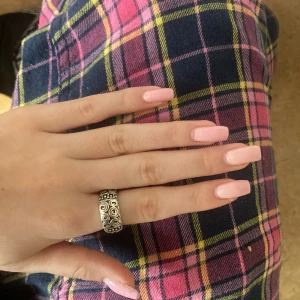 Ring - Jätte fin och jätte bra skick, rostfritt svål 💓