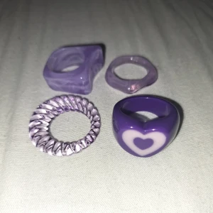 Chunky ringar - Säljer alla 4 för 60kr, säljer inte separat just nu iaf! 