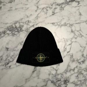 Stone island - Säljer min mössa då den inte används längre  Skick 7-10  
