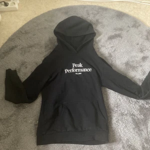 Peak performance Hoodie  - Skön Hoodie fräsch inga hål 