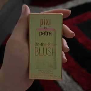 PIXI BLUSH - :)
