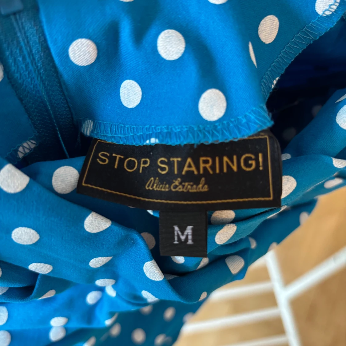 Blå klänning med rosett, Stop Staring! - 91